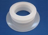 Threaded Polyethylene Spout for the Packaging Industry